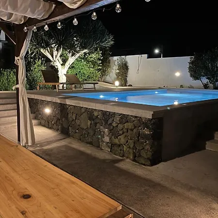 Casa As Dez * Angra do Heroísmo